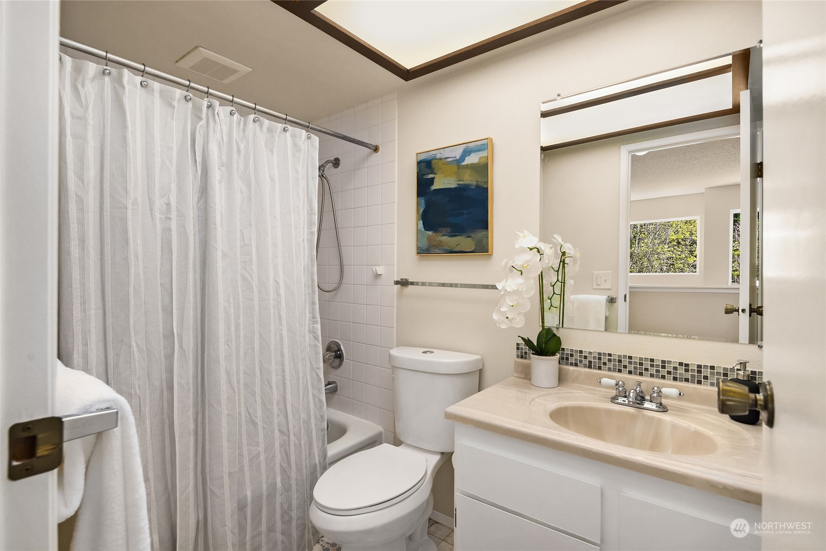10219 Northeast Roberts Road Bainbridge Island, WA 98110 - Photo 19 of 35 Gallery Image 19