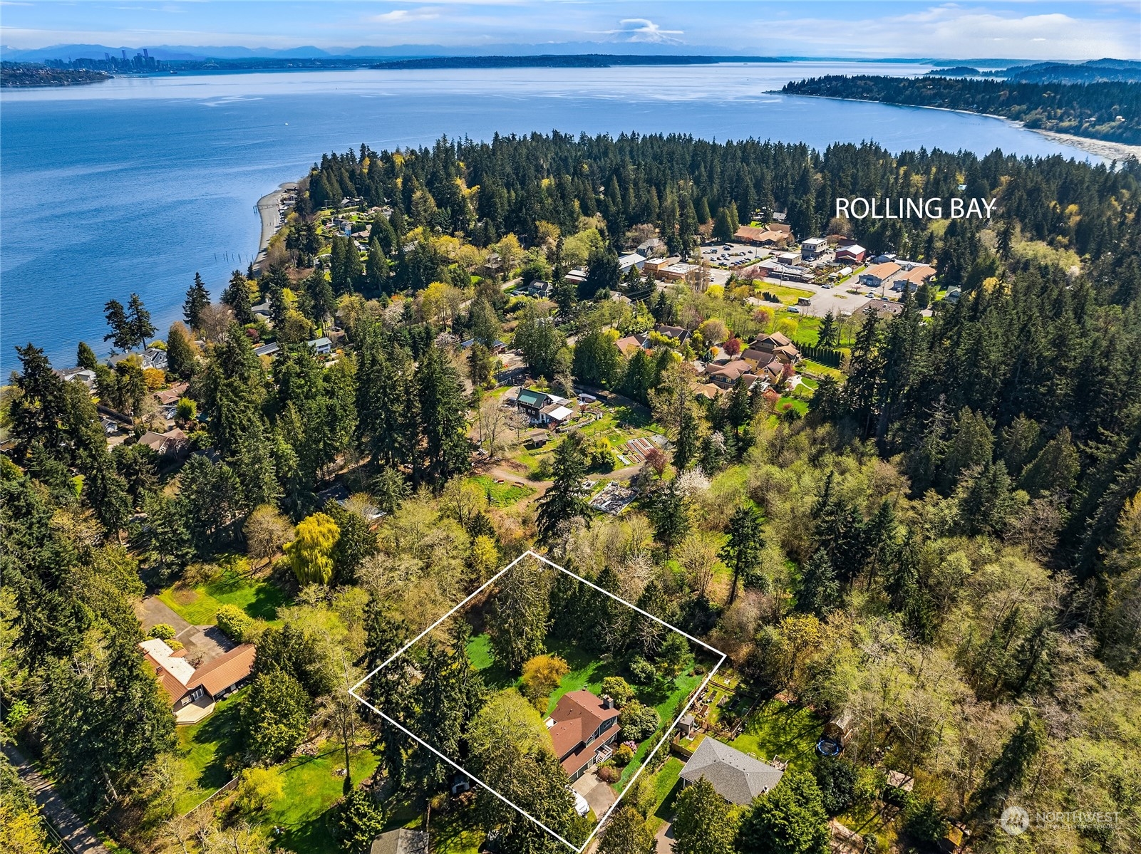 10219 Northeast Roberts Road Bainbridge Island, WA 98110 - Photo 31 of 35 Gallery Image 31