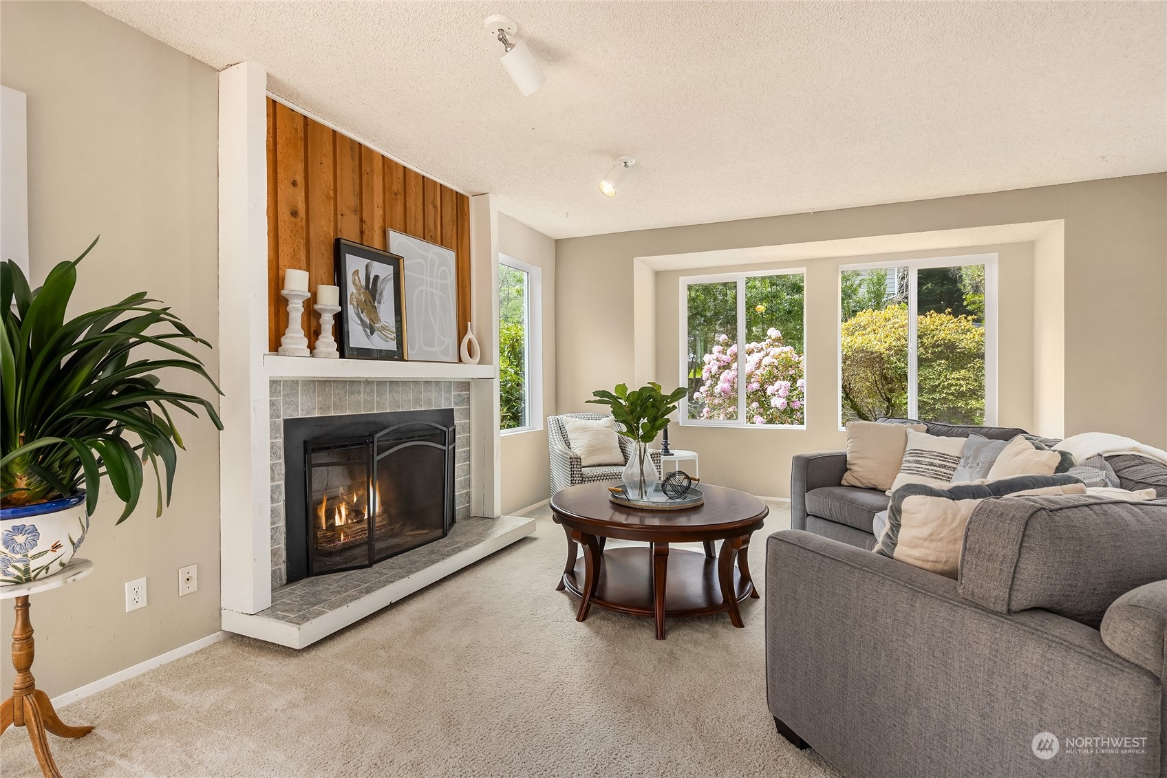 10219 Northeast Roberts Road Bainbridge Island, WA 98110 - Photo 6 of 35 Gallery Image 6