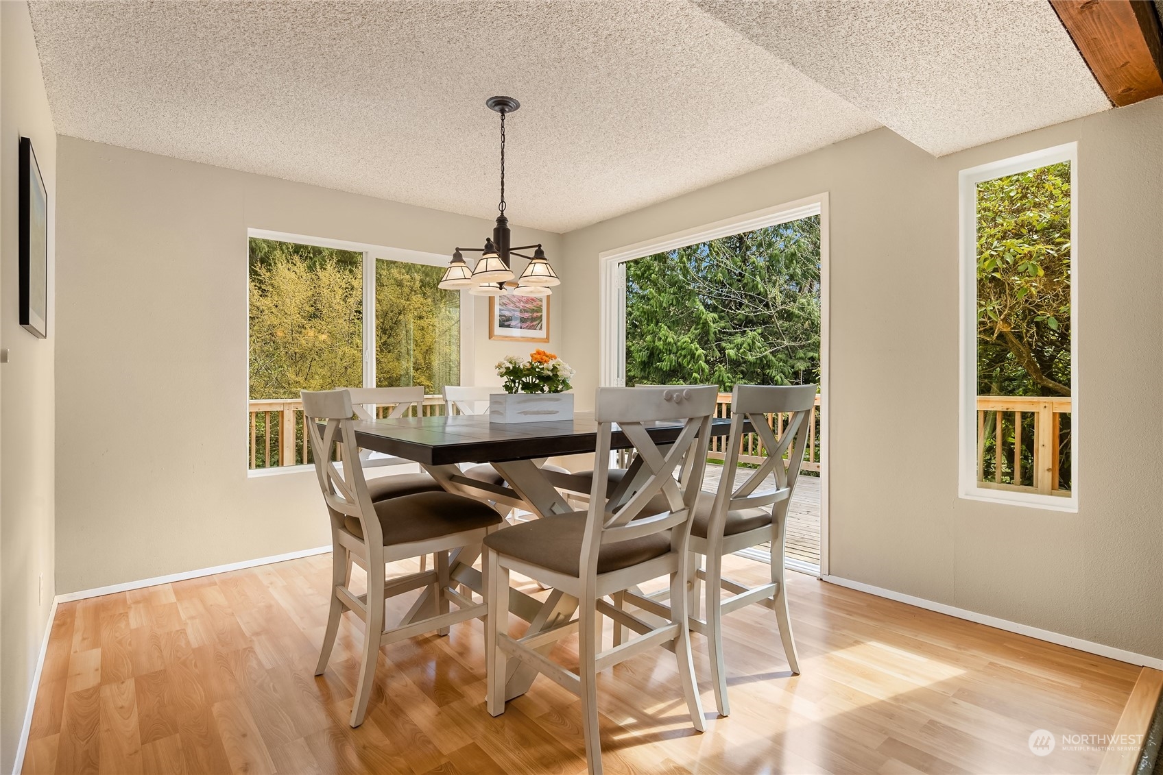 10219 Northeast Roberts Road Bainbridge Island, WA 98110 - Photo 8 of 35 Gallery Image 8