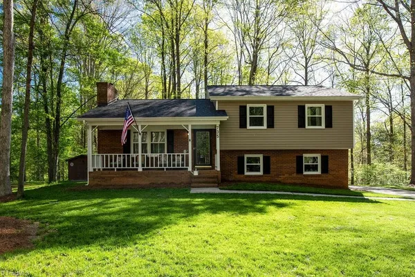 $299,500 | 735 Magnum Drive, Winston-Salem, NC 27101