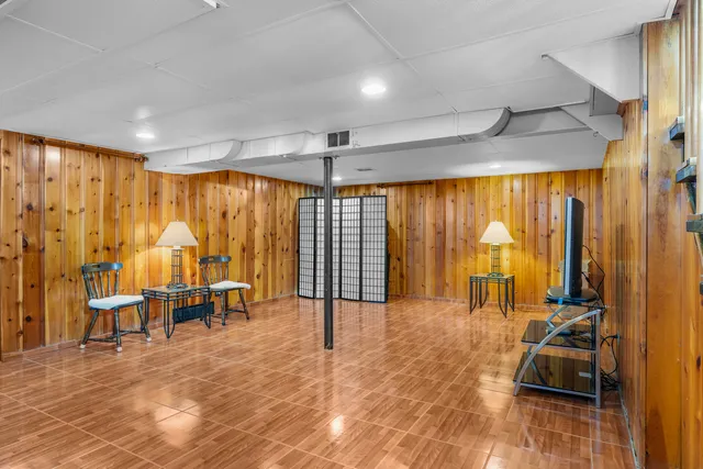 $339,000 | 1624 Boeger Avenue, Westchester, IL 60154