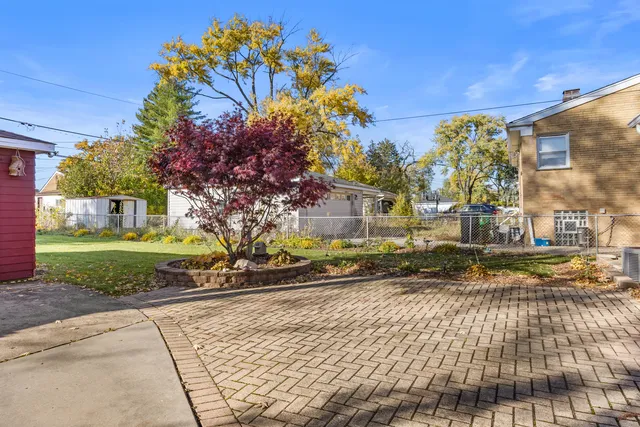 $339,000 | 1624 Boeger Avenue, Westchester, IL 60154