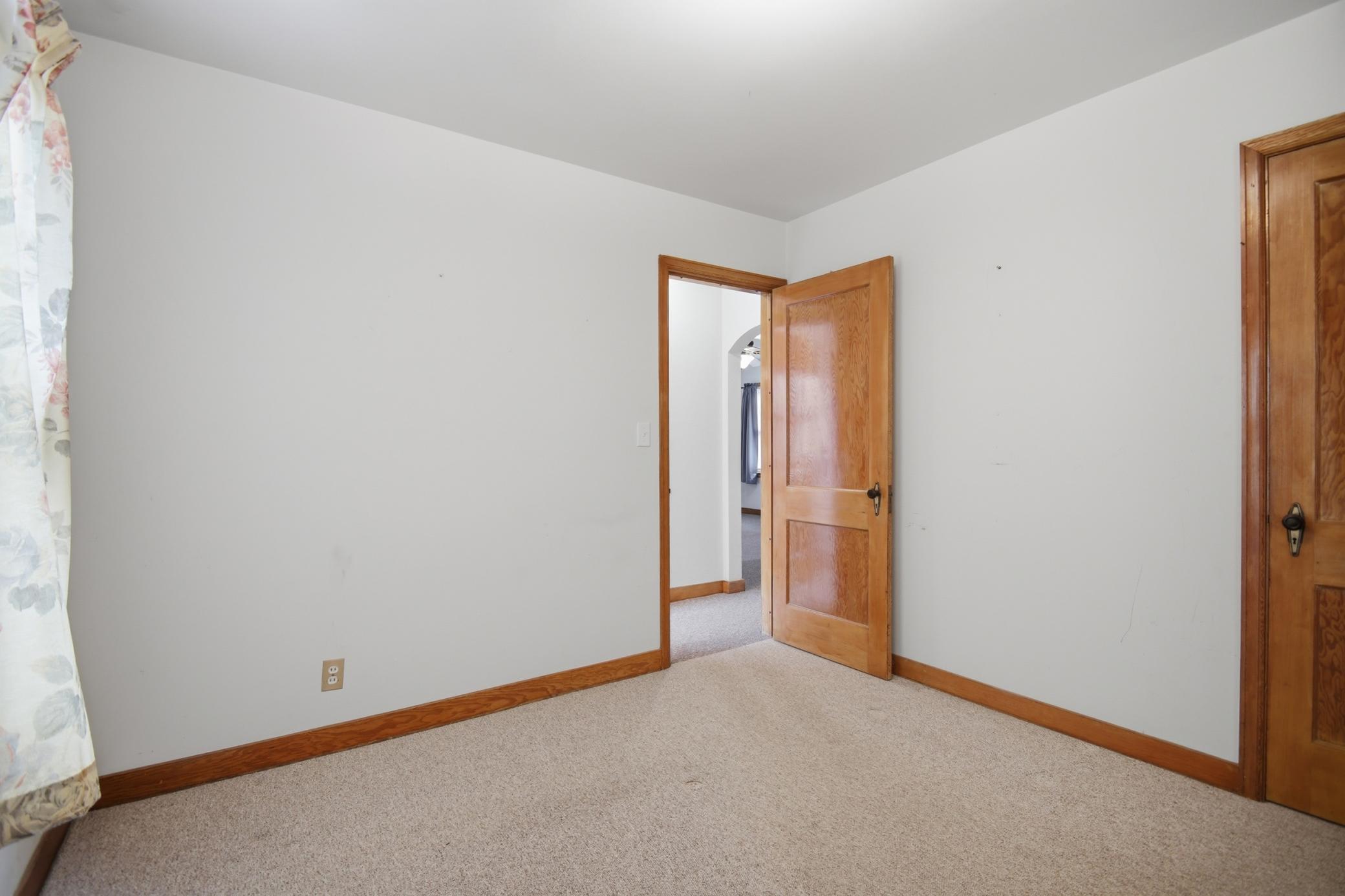 26756 540th Avenue Lansing, MN 55950 - Photo 9 of 41