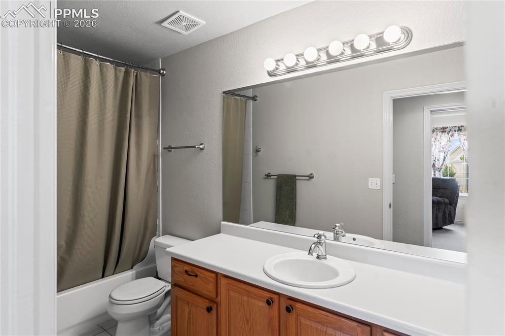 685 Green Gables Way Bennett, CO 80102 - Photo 17 of 47