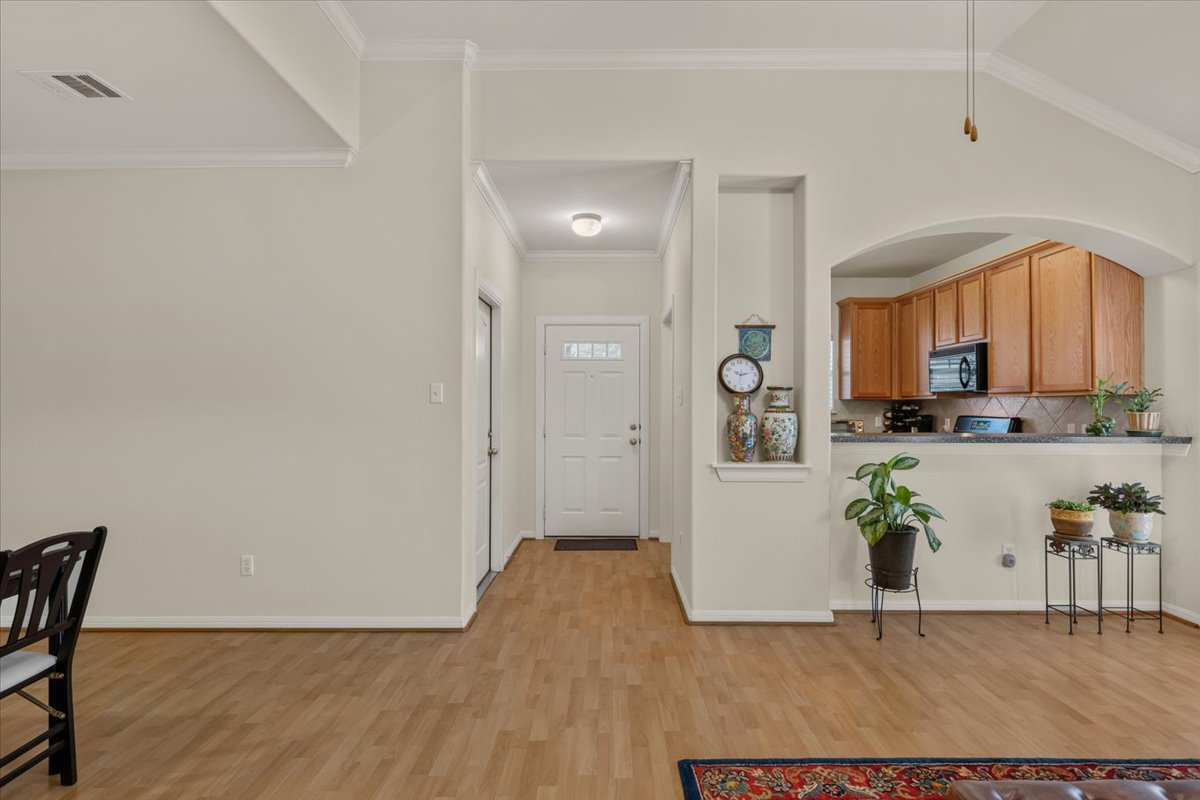 6801 Beckett Road, Unit 143L Austin, TX 78749 - Photo 7 of 32