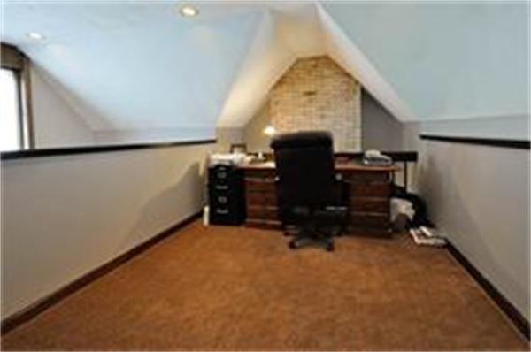 92 Pilgrim Road Holliston, MA 01746 - Photo 18 of 28 Gallery Image 18