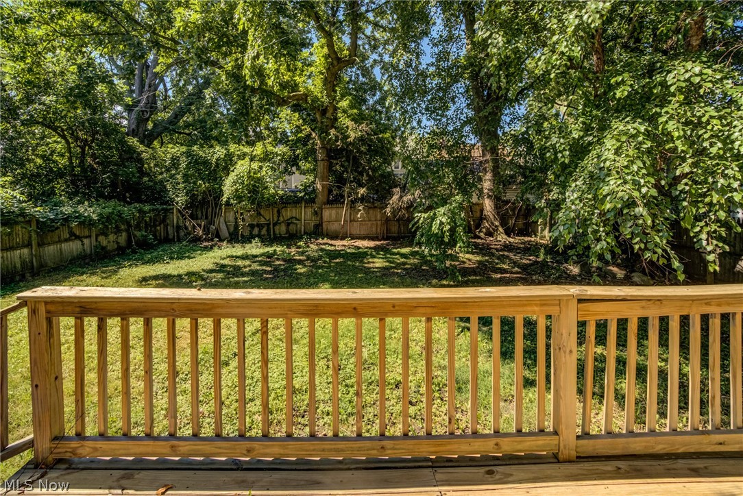 18212 Cornwall Road Cleveland, OH 44119 - Photo 21 of 22