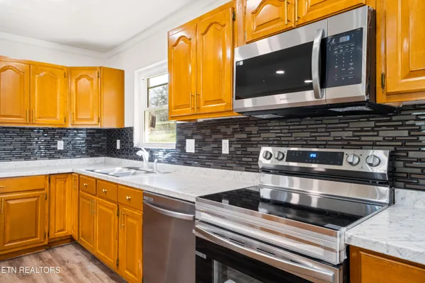 $290,000 | 1025 Scarlet Road, Newport, TN 37821