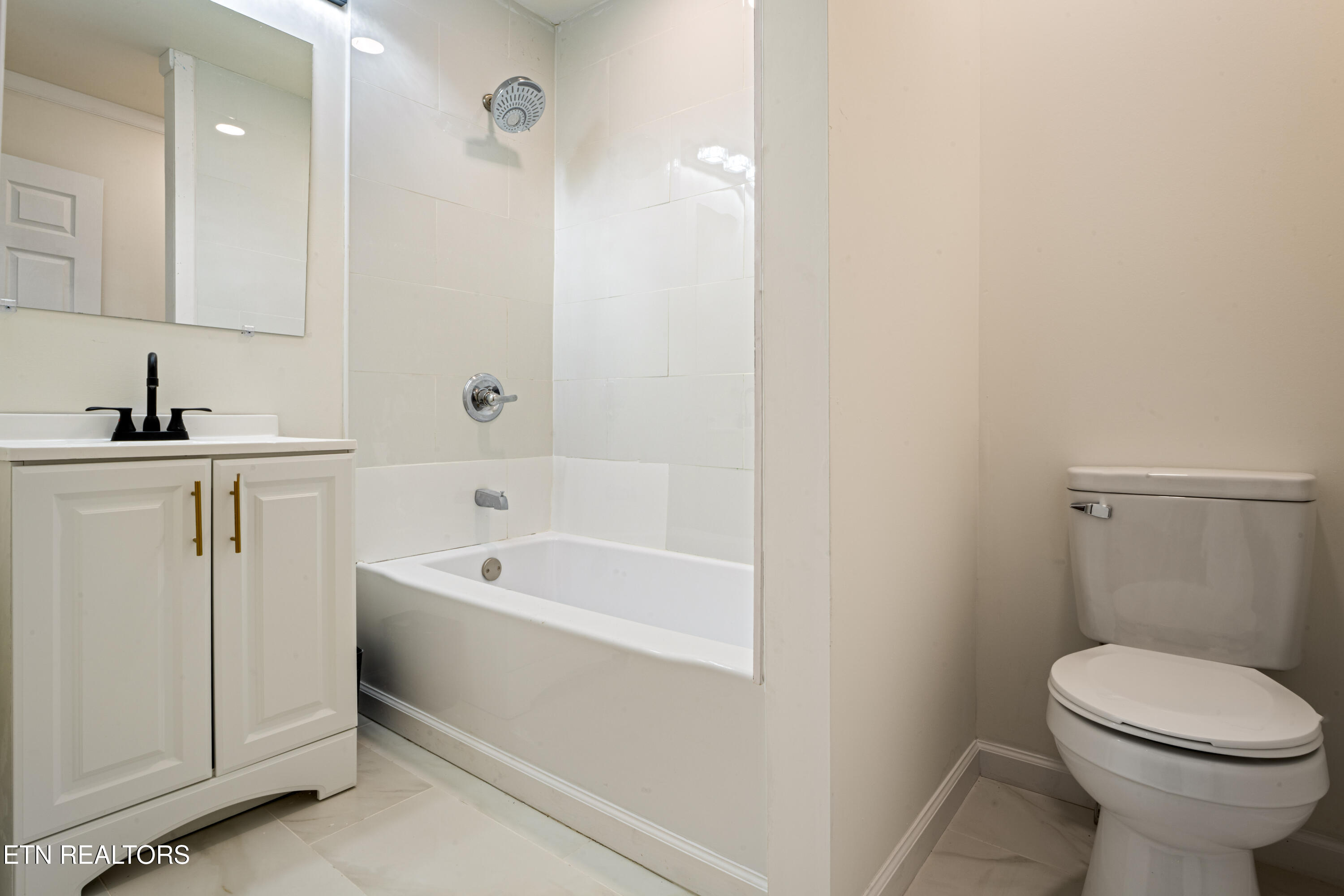 1025 Scarlet Road Newport, TN 37821 - Photo 29 of 37 AAP-38