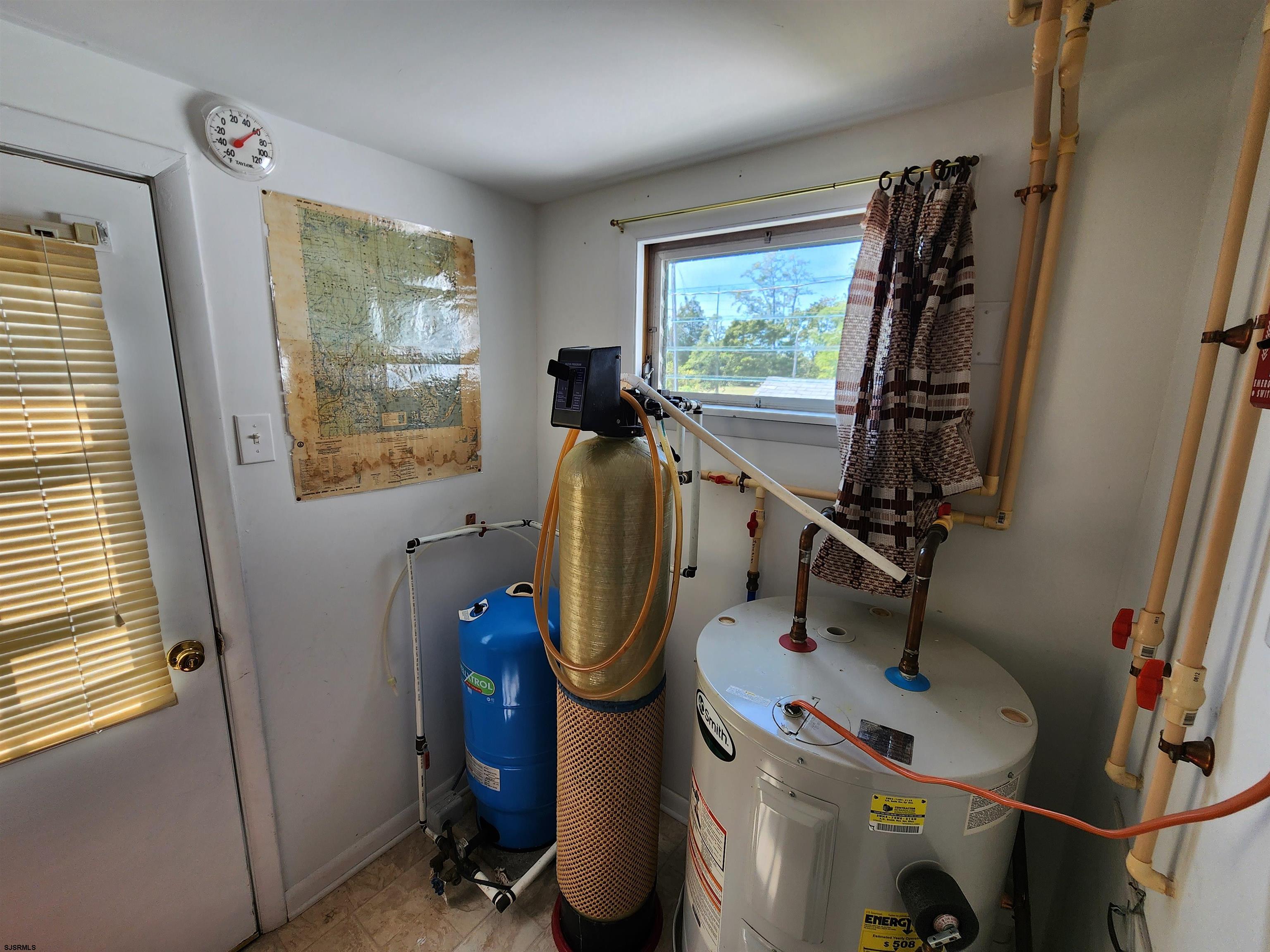 17 River Road Port Republic, NJ 08241 - Photo 17 of 17 a view of a room with gym equipment