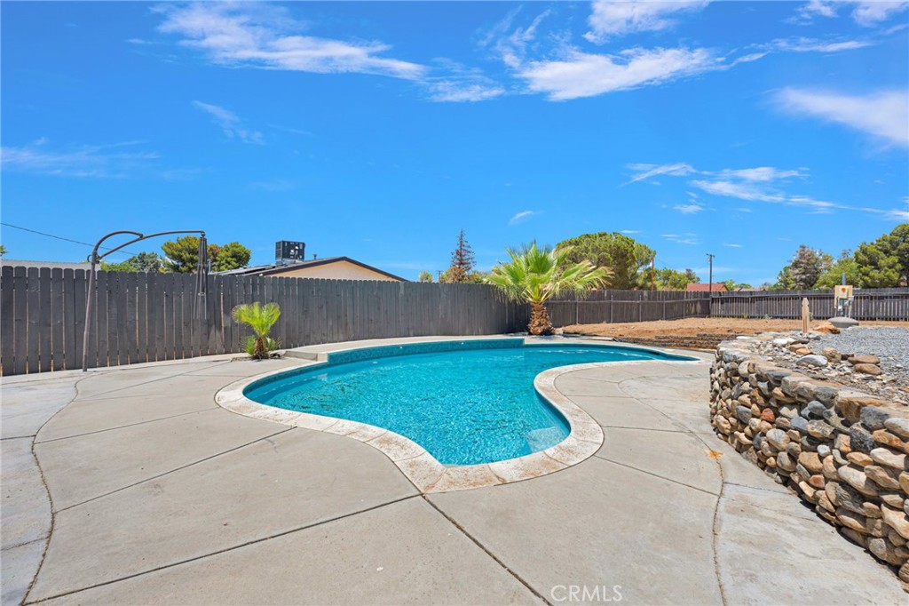 14204 Tehachapi Road Apple Valley, CA 92307 - Photo 50 of 72
