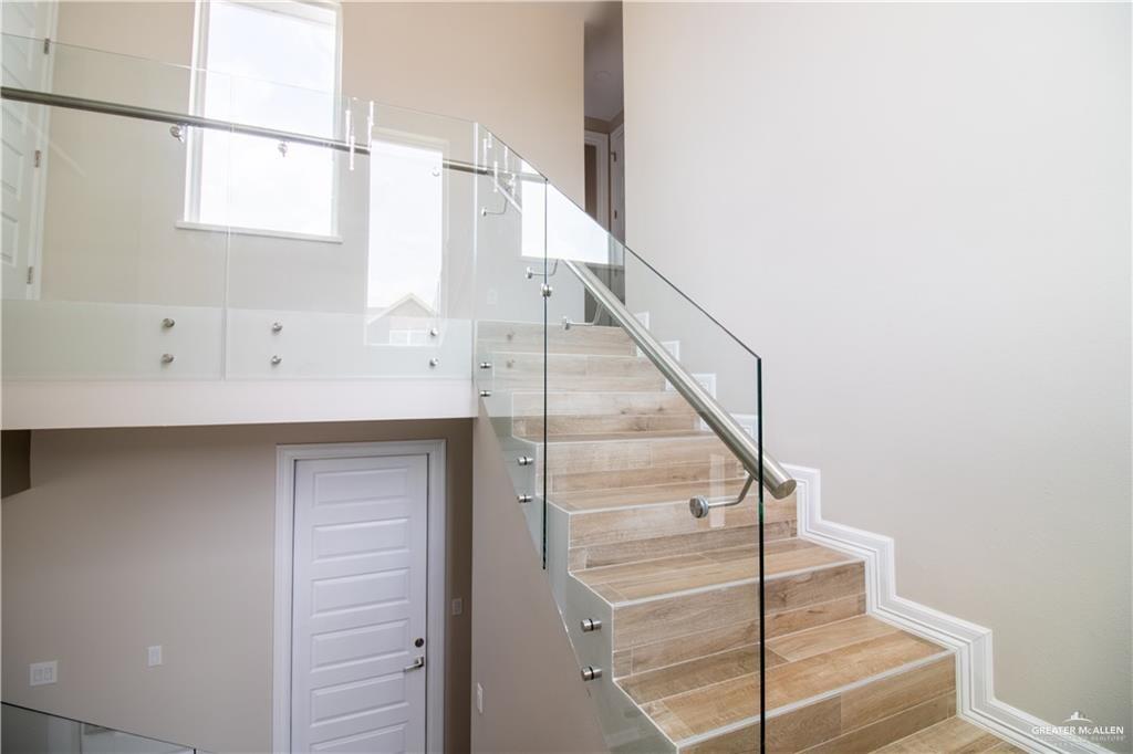 5315 North Crown Point Pharr, TX 78577 - Photo 21 of 30 a view of entryway