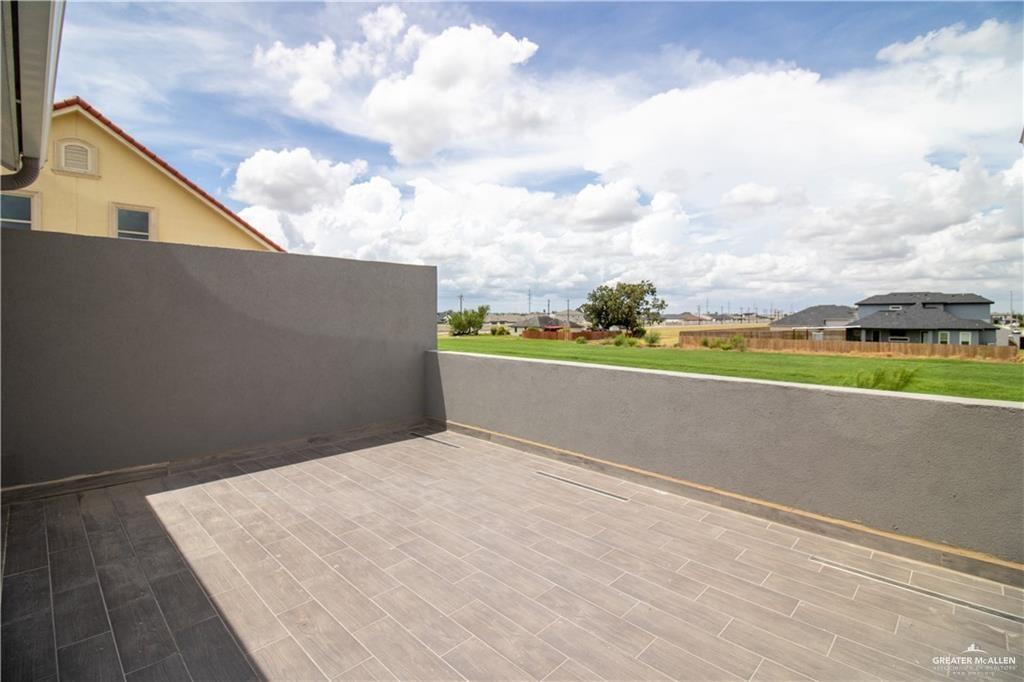 5315 North Crown Point Pharr, TX 78577 - Photo 30 of 30 a view of a big room with wooden fence