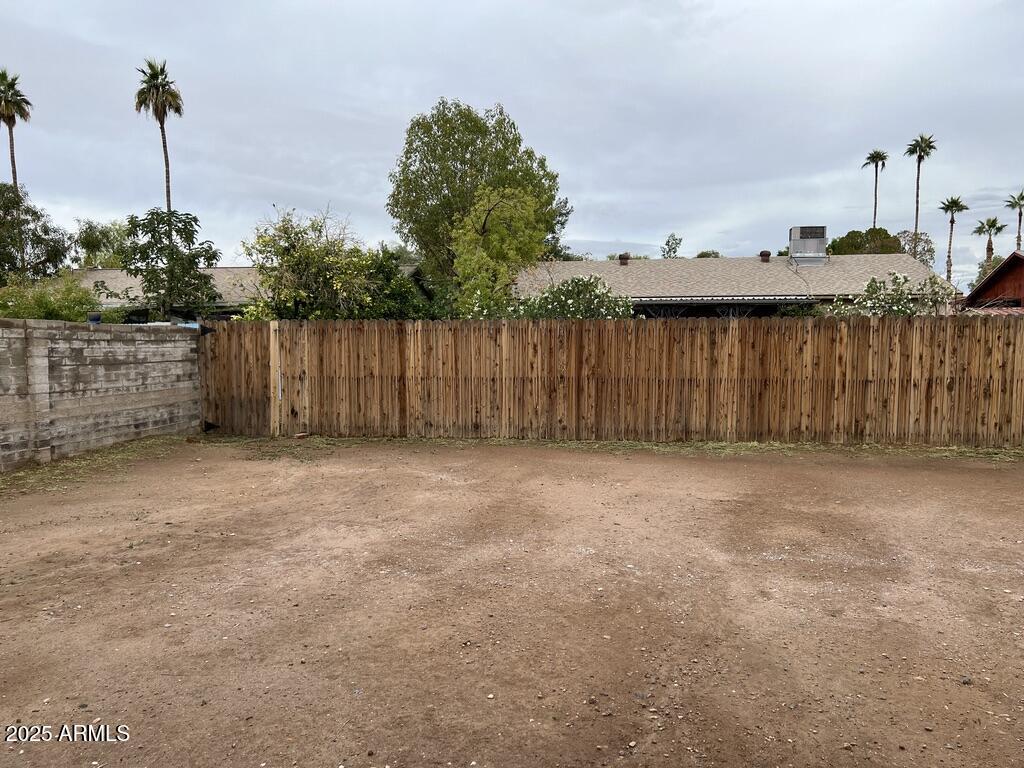 710 East Fordham Drive Tempe, AZ 85283 - Photo 12 of 12 a view of a backyard