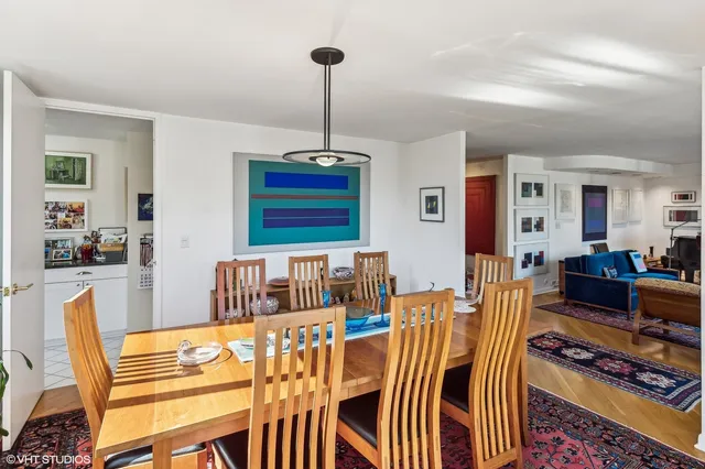 $725,000 | 1410 North State Parkway, Unit 18B, Chicago, IL 60610