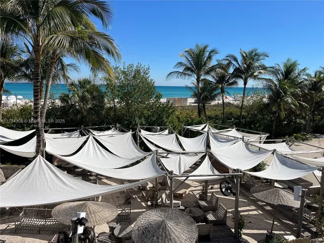 a view of white house