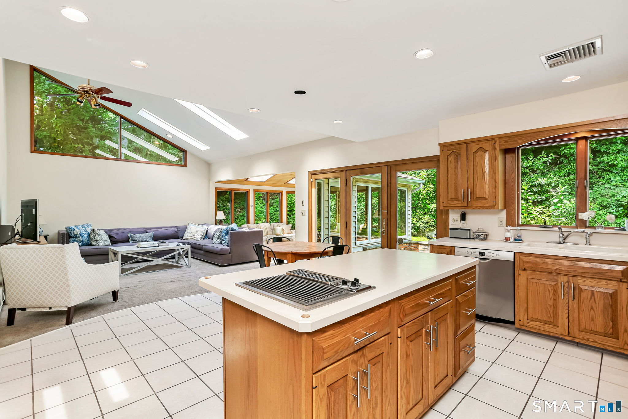 58 Arch Street Greenwich, CT 06830 - Photo 7 of 22