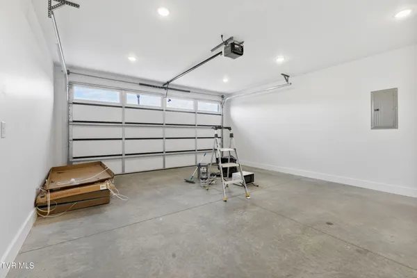 $465,000 | 2336 Sydney Court, Morristown, TN 37814