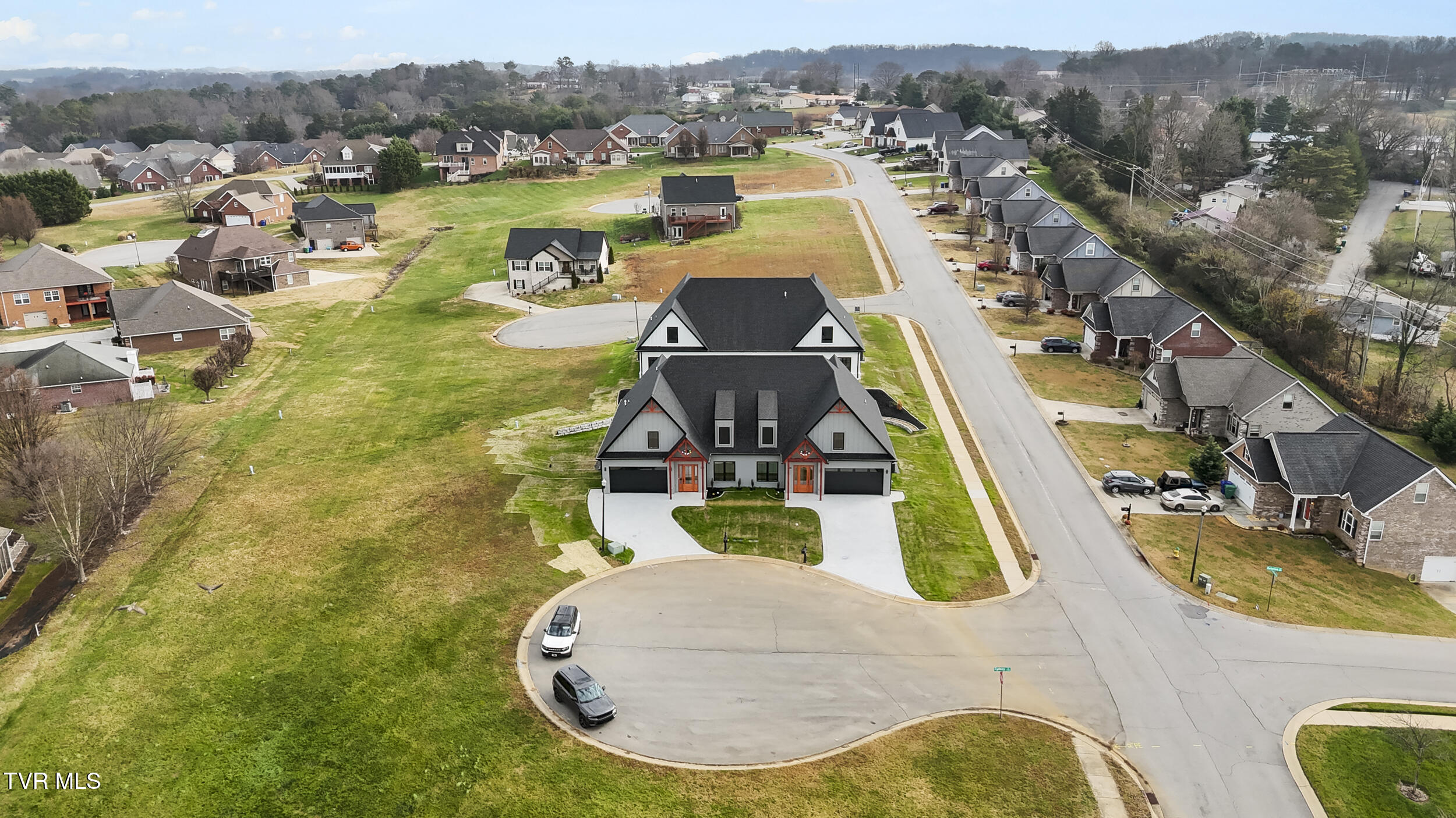 2336 Sydney Court Morristown, TN 37814 - Photo 8 of 53 8_dji_20251207102616_0332_d_1
