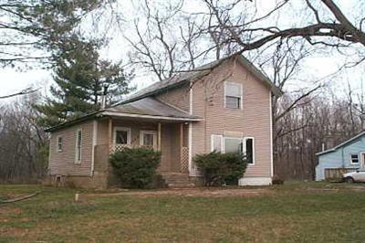 9202 Elmdale Road Clarksville, MI 48815 - Photo 1 of 7 Primary Photo