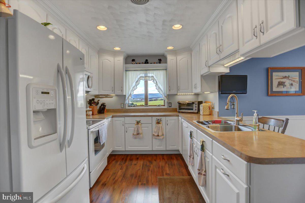 3681 New Franklin Road Chambersburg, PA 17202 - Photo 21 of 58 Gallery Image 21