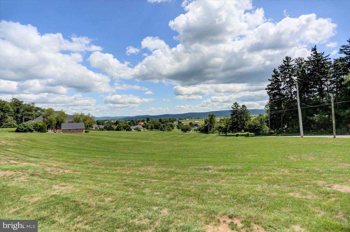 3681 New Franklin Road Chambersburg, PA 17202 - Photo 4 of 58 Gallery Image 4