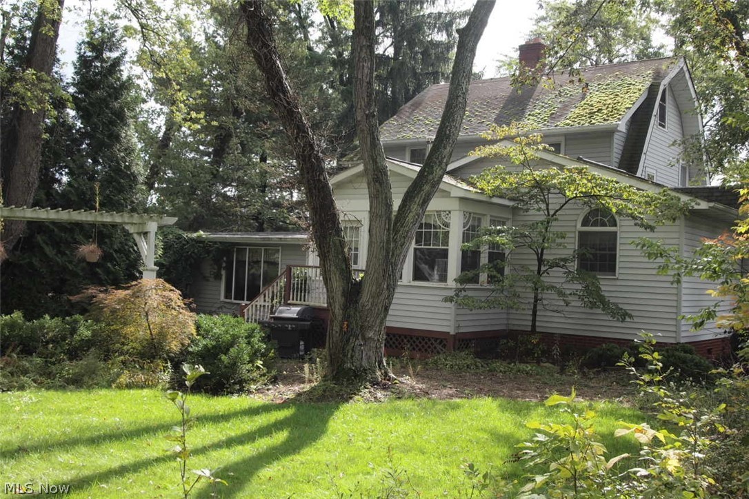 16348 Drake Road Strongsville, OH 44136 - Photo 2 of 3 Gallery Image 2