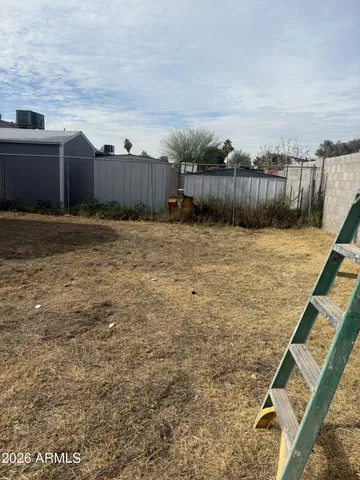 $1,780 | 8048 West Hazelwood Street, Phoenix, AZ 85033