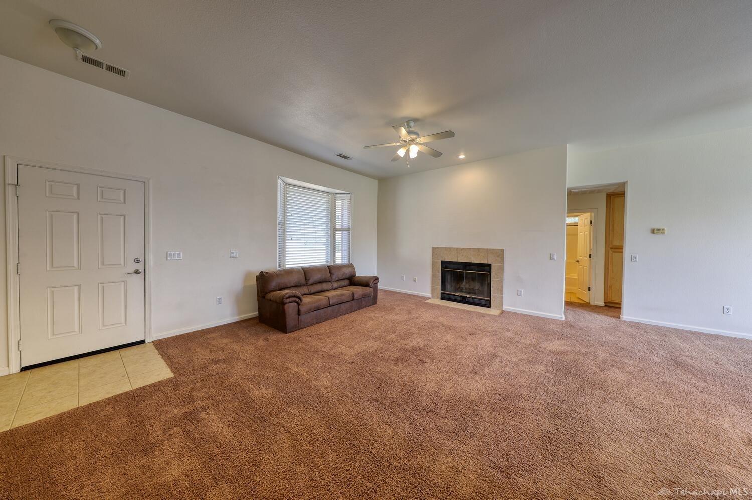 25840 Cumberland Road Tehachapi, CA 93561 - Photo 7 of 32 Gallery Image 7