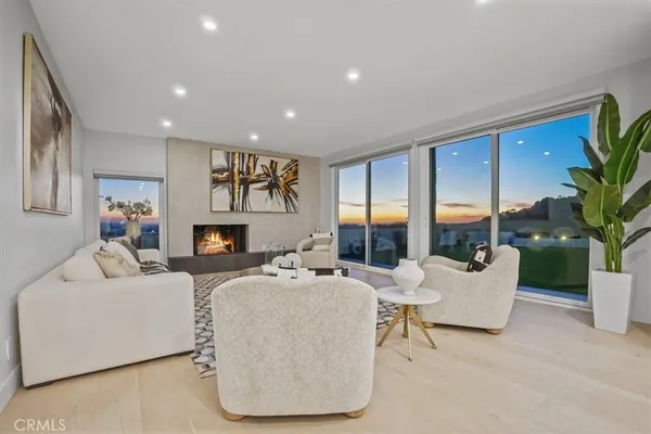 $2,050,000 | 2717 North Mountain Avenue, Claremont, CA 91711