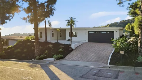 $2,050,000 | 2717 North Mountain Avenue, Claremont, CA 91711