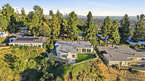 $2,050,000 | 2717 North Mountain Avenue, Claremont, CA 91711