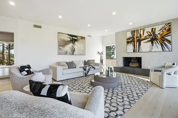 $2,050,000 | 2717 North Mountain Avenue, Claremont, CA 91711