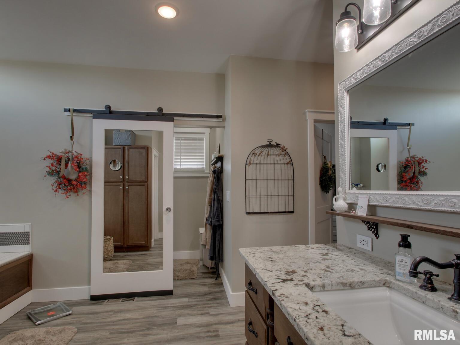 3344 Hunter Road Quincy, IL 62305 - Photo 16 of 31