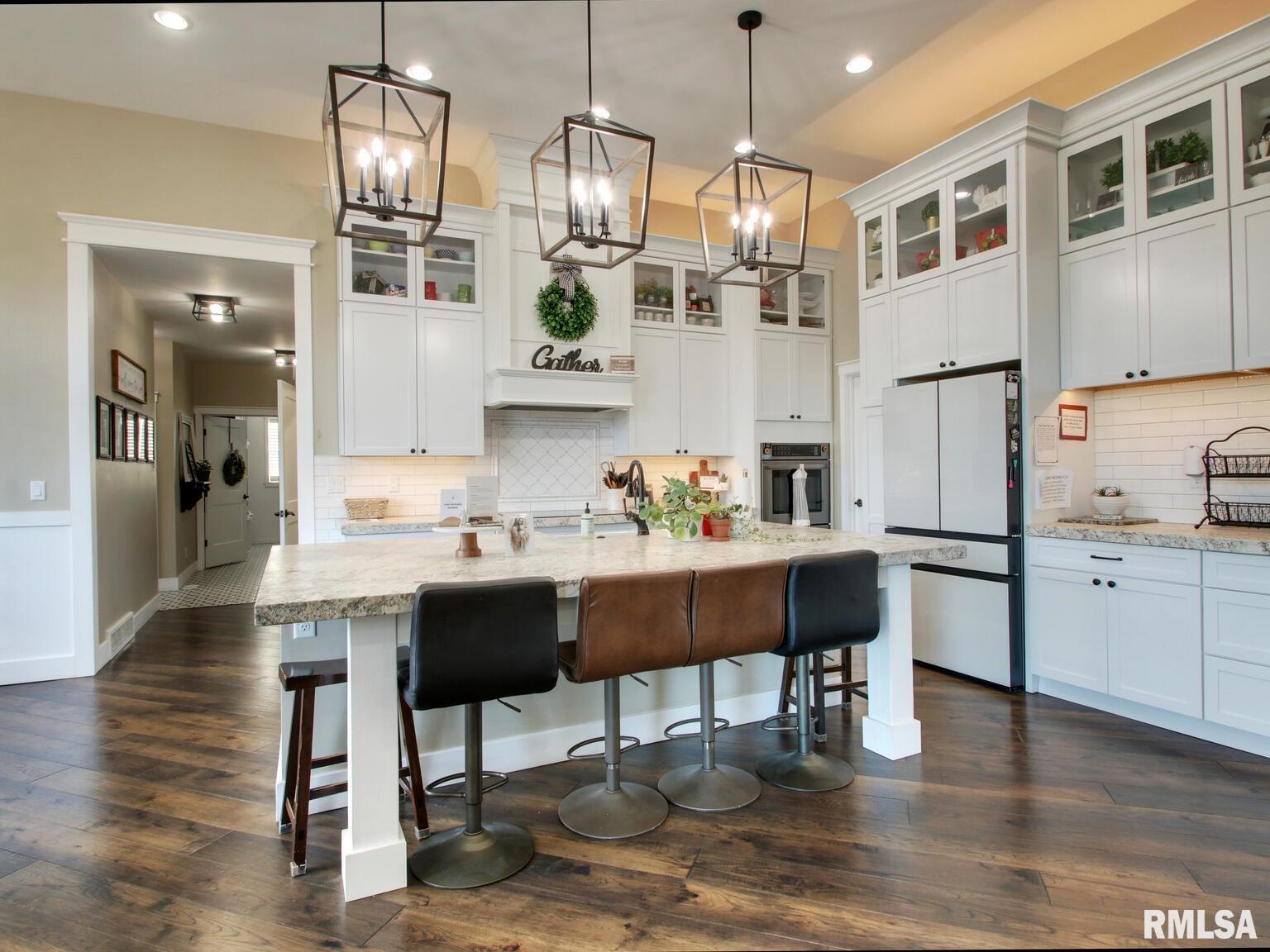 3344 Hunter Road Quincy, IL 62305 - Photo 5 of 31