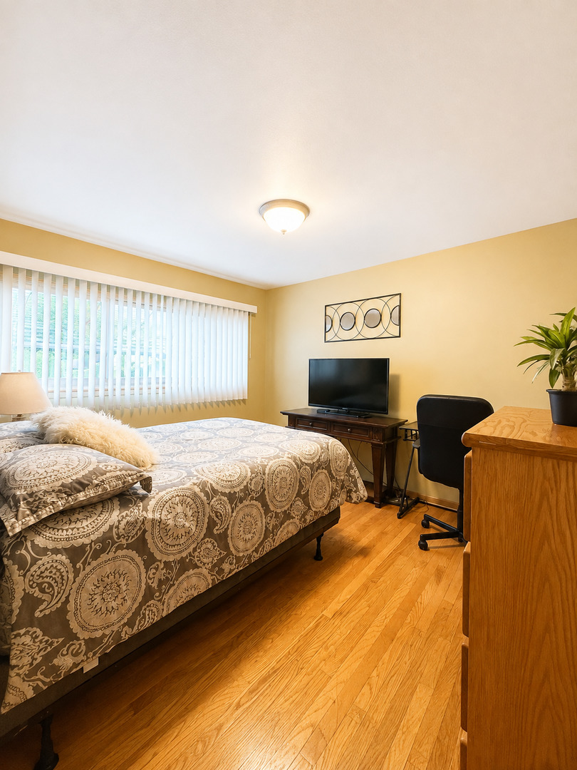116 May Street Addison, IL 60101 - Photo 6 of 11 Gallery Image 6