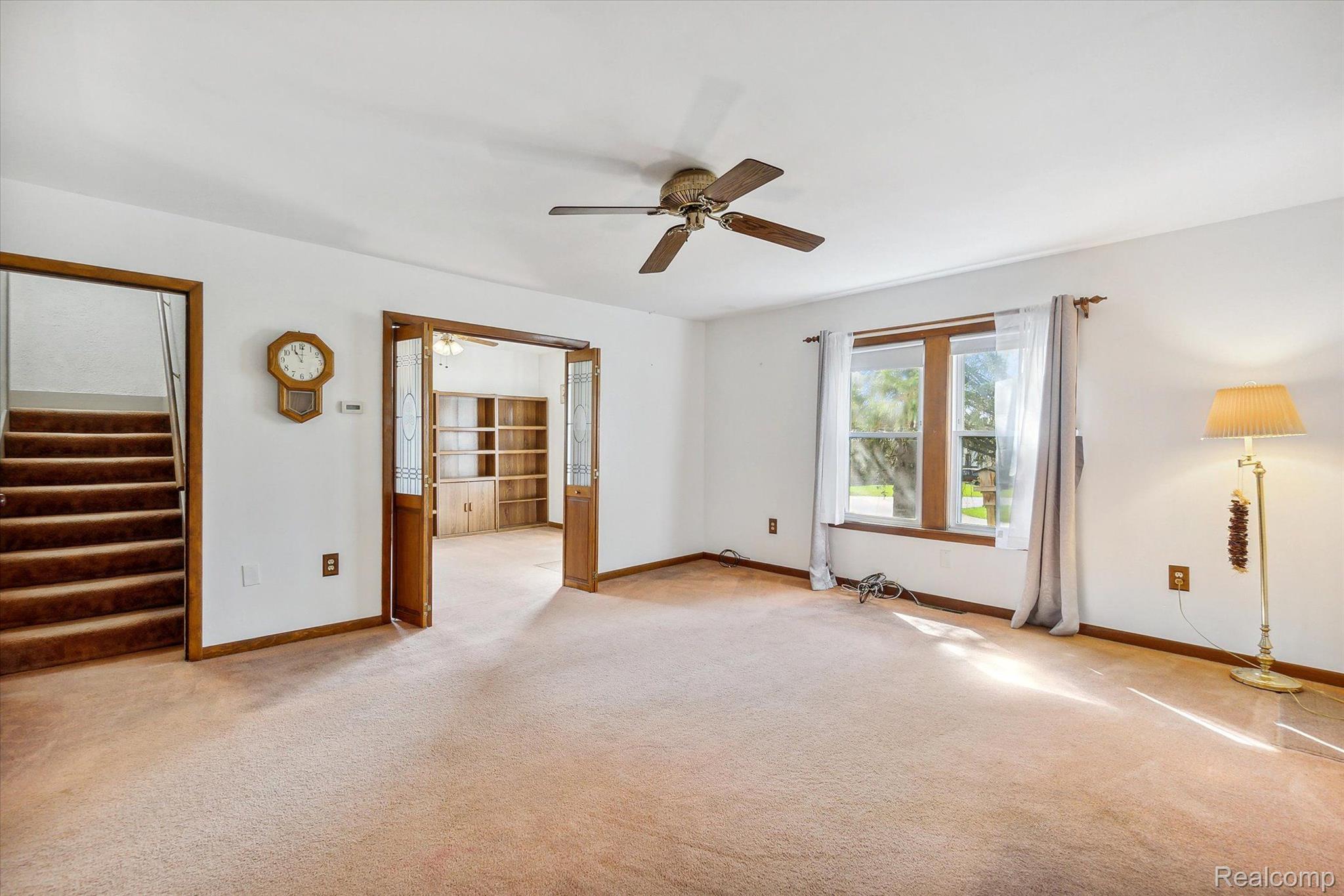 18900 Bradley Road Gregory, MI 48137 - Photo 10 of 56 Living Room