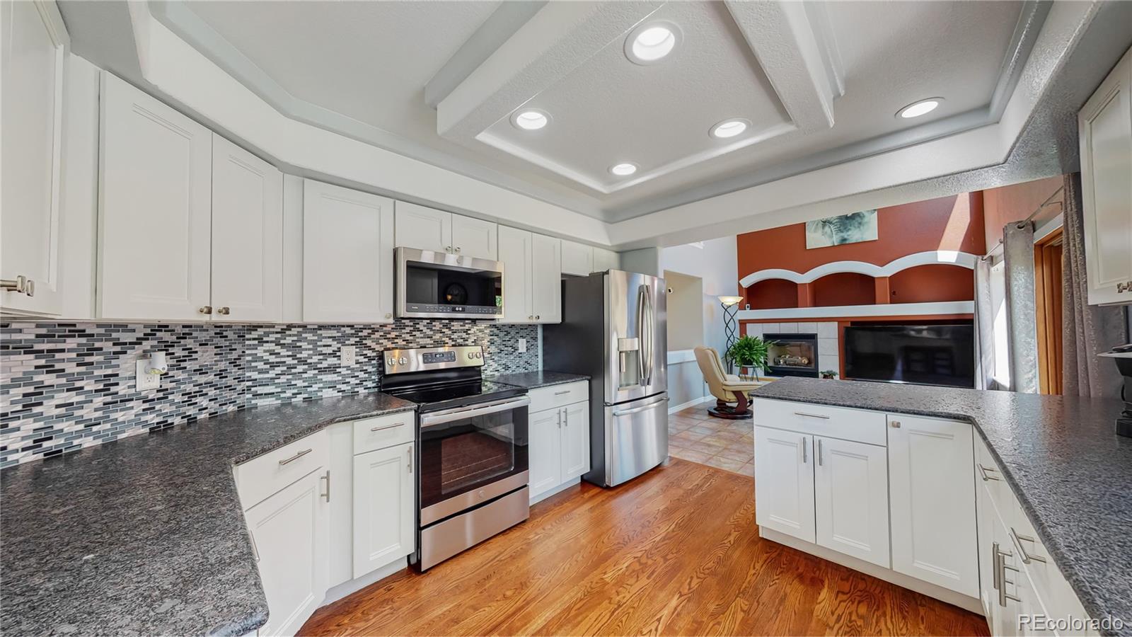 9232 Roadrunner Street Highlands Ranch, CO 80129 - Photo 10 of 39 Gallery Image 10