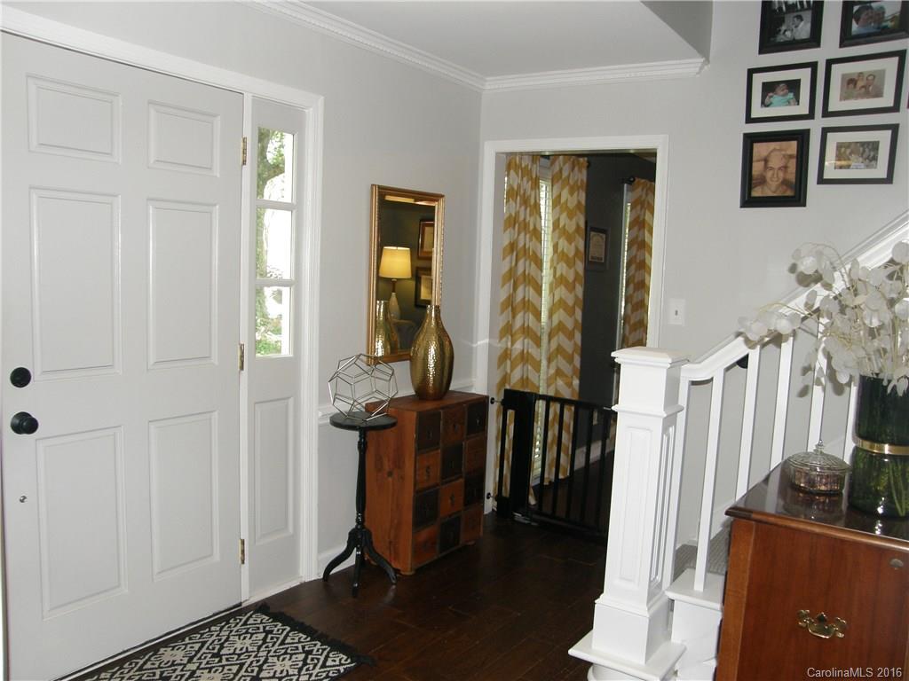 3410 Chevington Road Charlotte, NC 28226 - Photo 3 of 24 Gallery Image 3