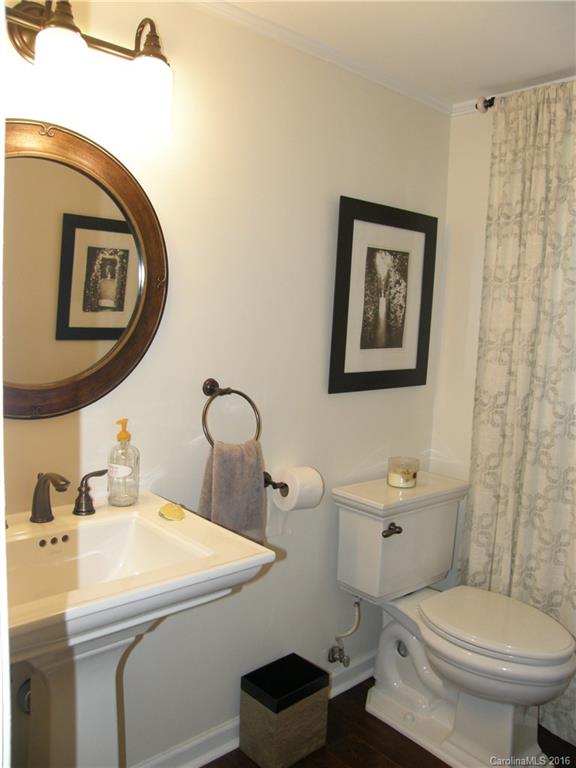 3410 Chevington Road Charlotte, NC 28226 - Photo 6 of 24 Gallery Image 6