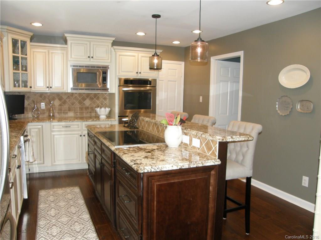 3410 Chevington Road Charlotte, NC 28226 - Photo 9 of 24 Gallery Image 9