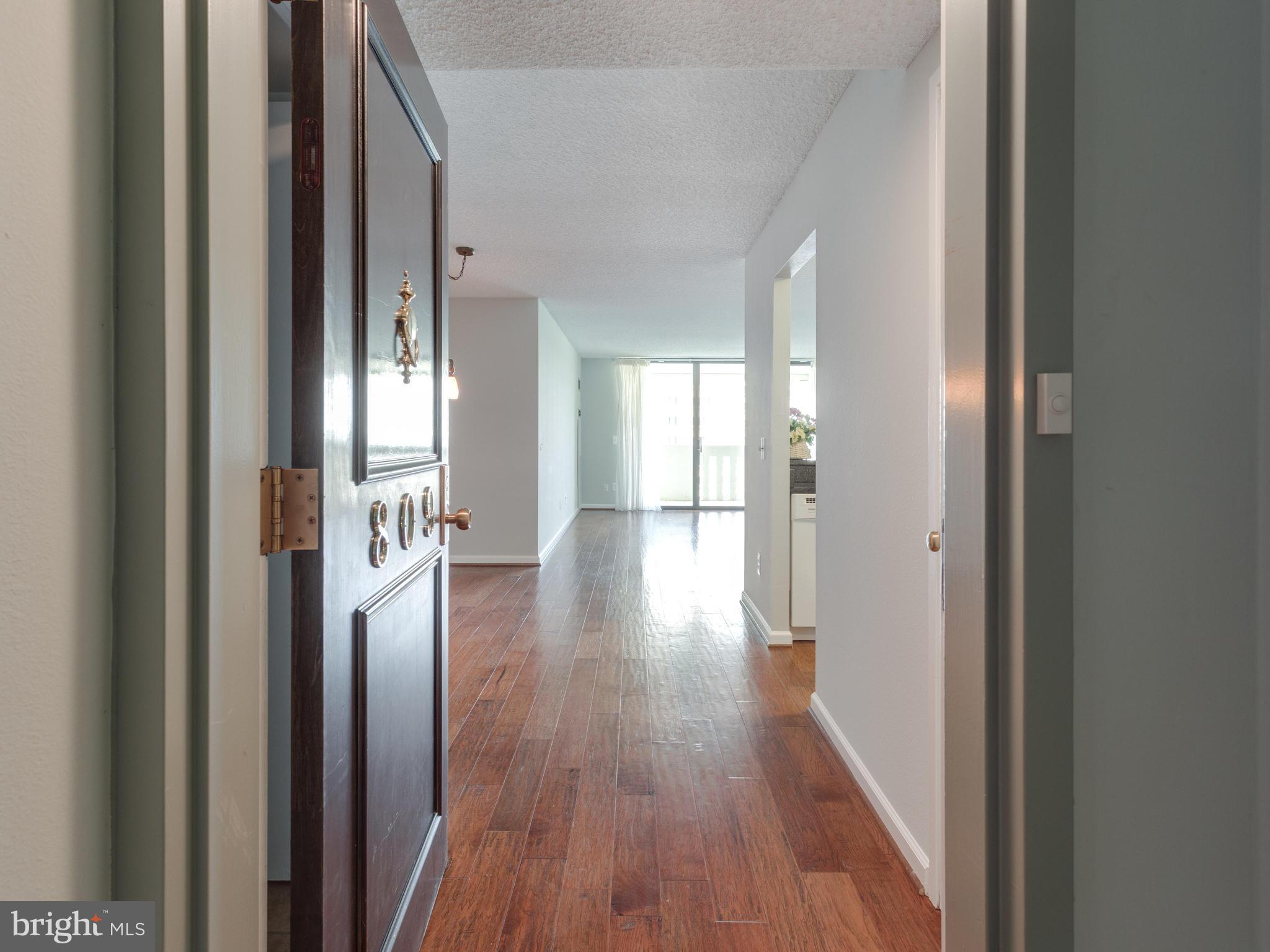 6101 Edsall Road, Unit 809 Alexandria, VA 22304 - Photo 2 of 27 WELCOME HOME TO UNIT 809