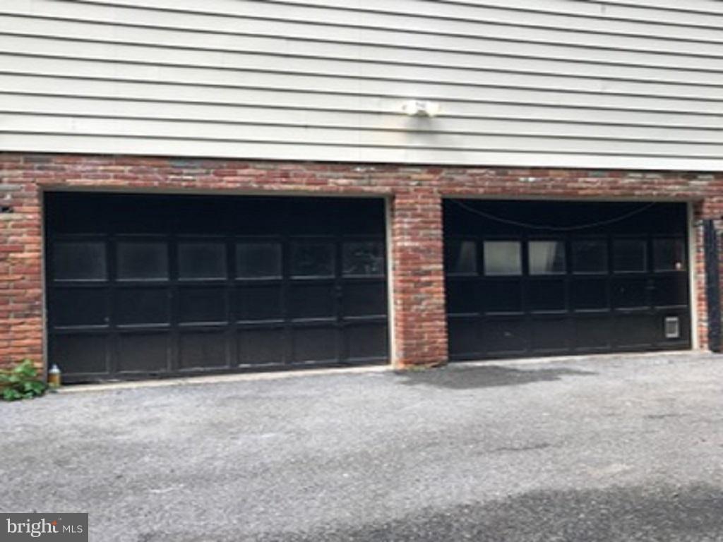 2 car garage