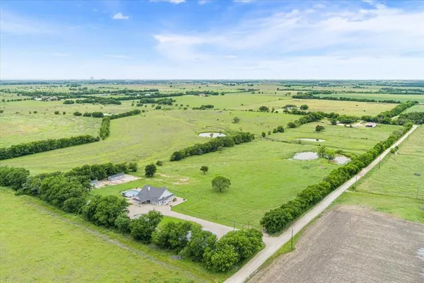 $838,000 | 259 County Road 149, Riesel, TX 76682