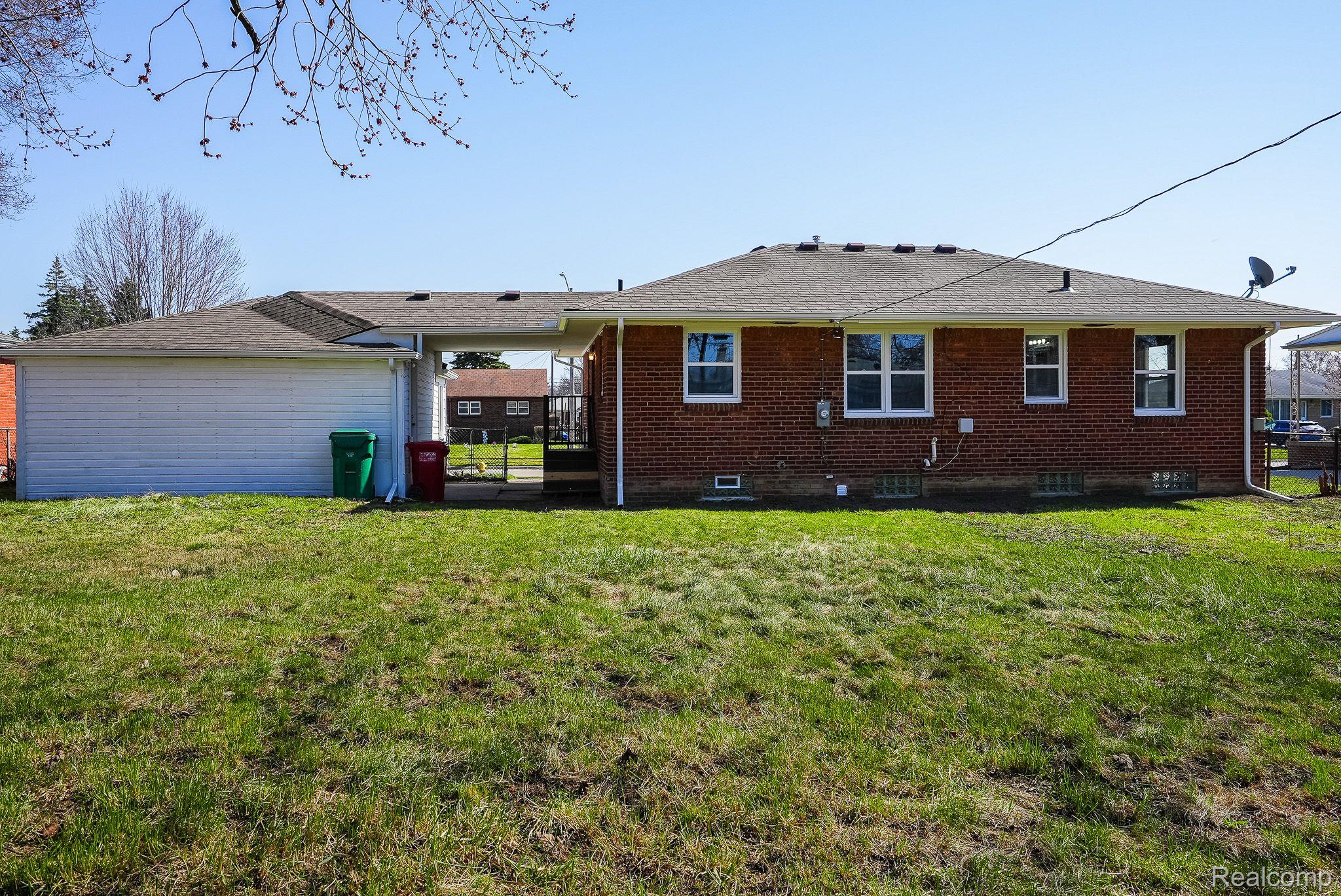 23781 Roxana Avenue Eastpointe, MI 48021 - Photo 7 of 61 Gallery Image 7