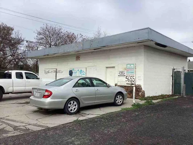 $1,050,000 | 5653 Arboga Road, Olivehurst, CA 95961