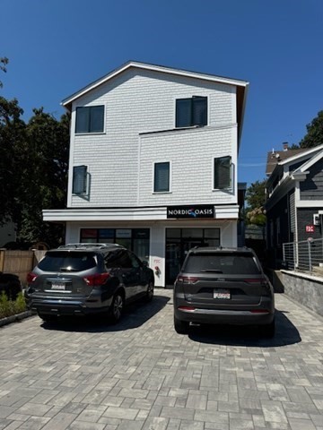 201 Pleasant Street, Unit 2 Marblehead, MA 01945 - Photo 20 of 22
