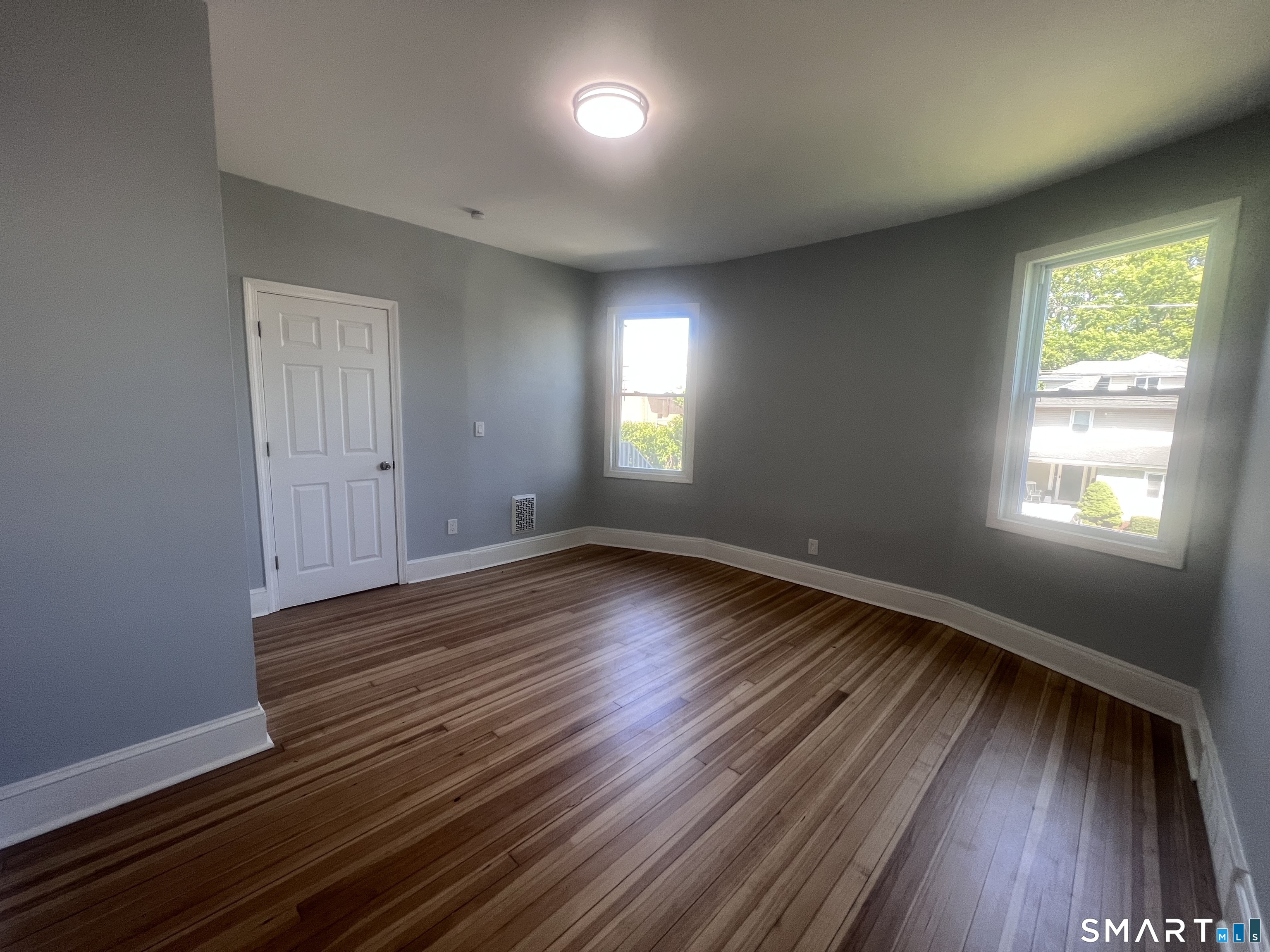 333 Ridgefield Avenue Bridgeport, CT 06610 - Photo 6 of 17 BEDROOM 1