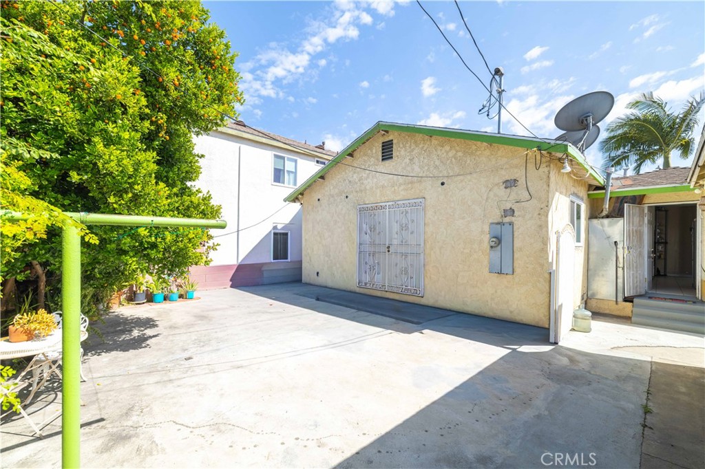 2765 East Tyler Street Carson, CA 90810 - Photo 15 of 20